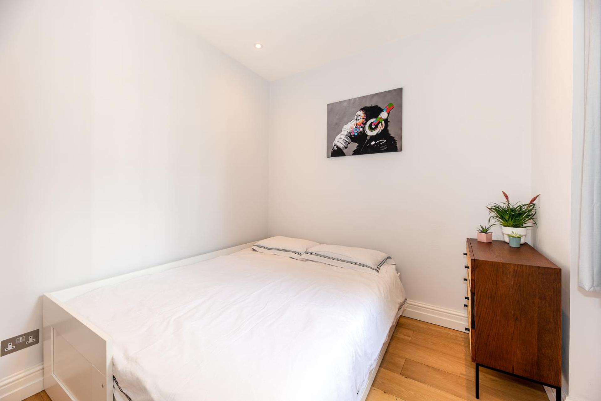 2-Bedroom Victorian Apartment In Kensington Londra Exterior foto
