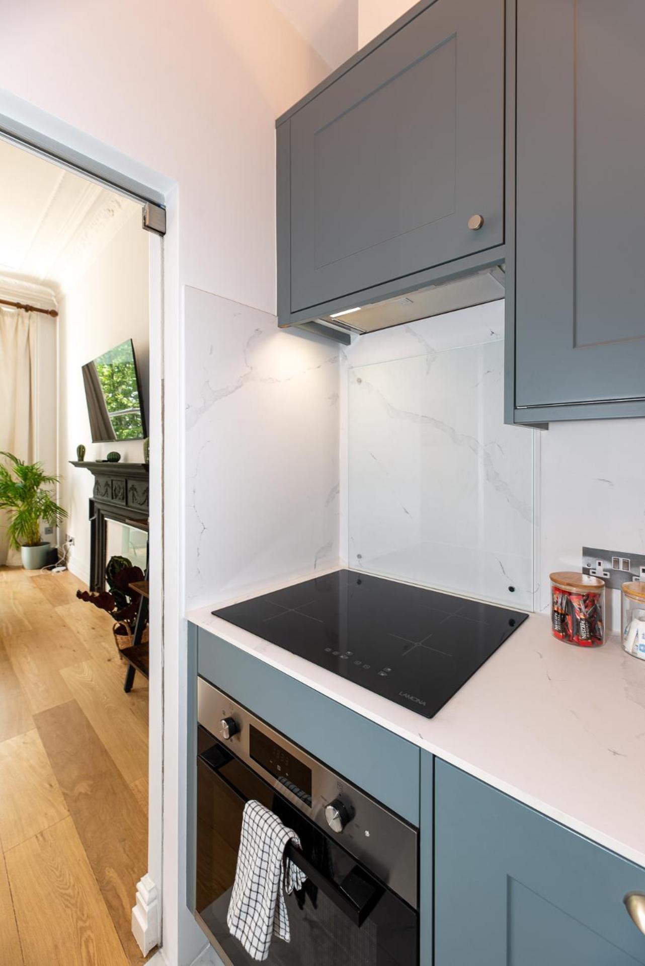 2-Bedroom Victorian Apartment In Kensington Londra Exterior foto