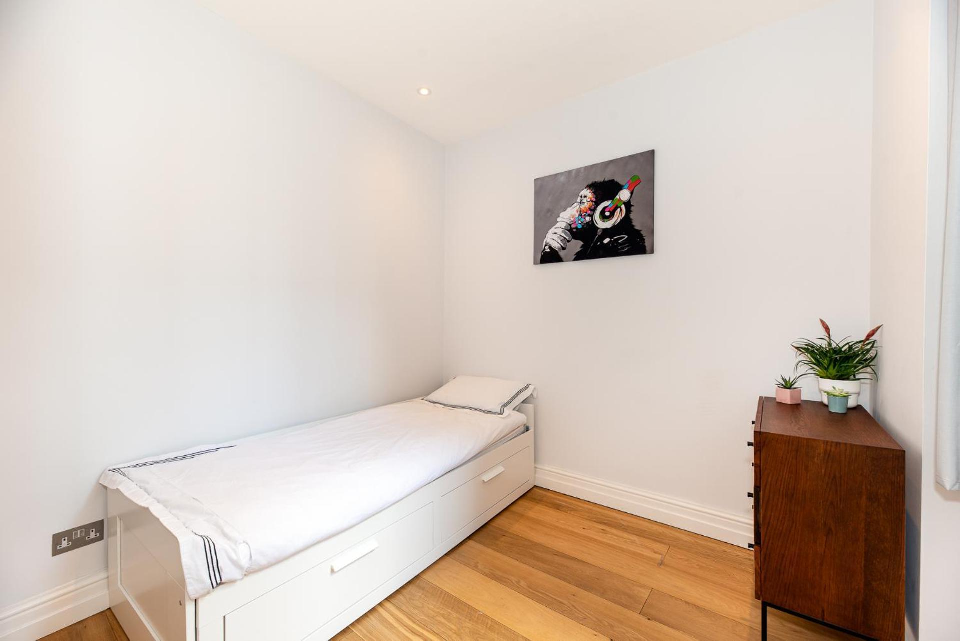 2-Bedroom Victorian Apartment In Kensington Londra Exterior foto