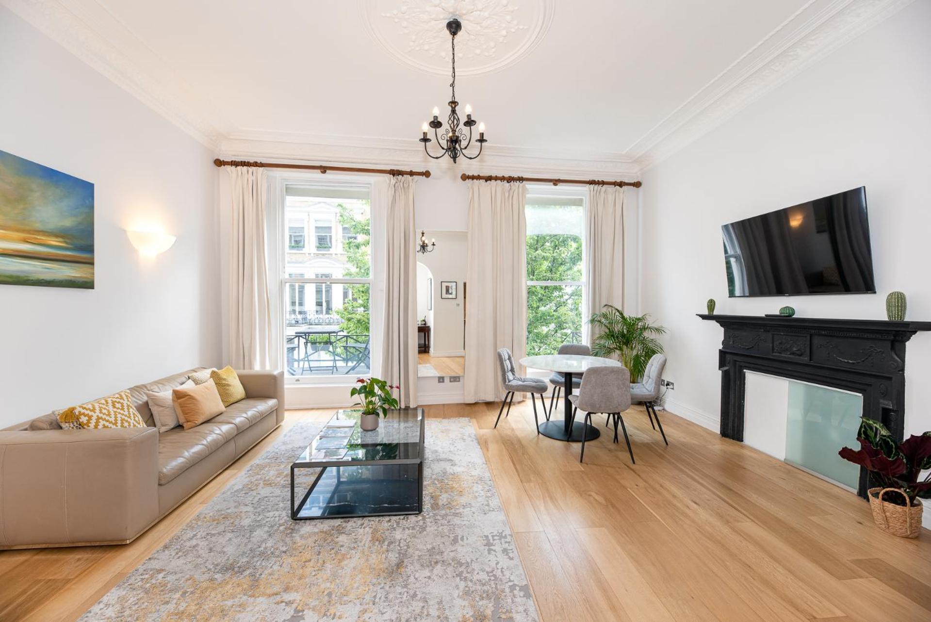 2-Bedroom Victorian Apartment In Kensington Londra Exterior foto