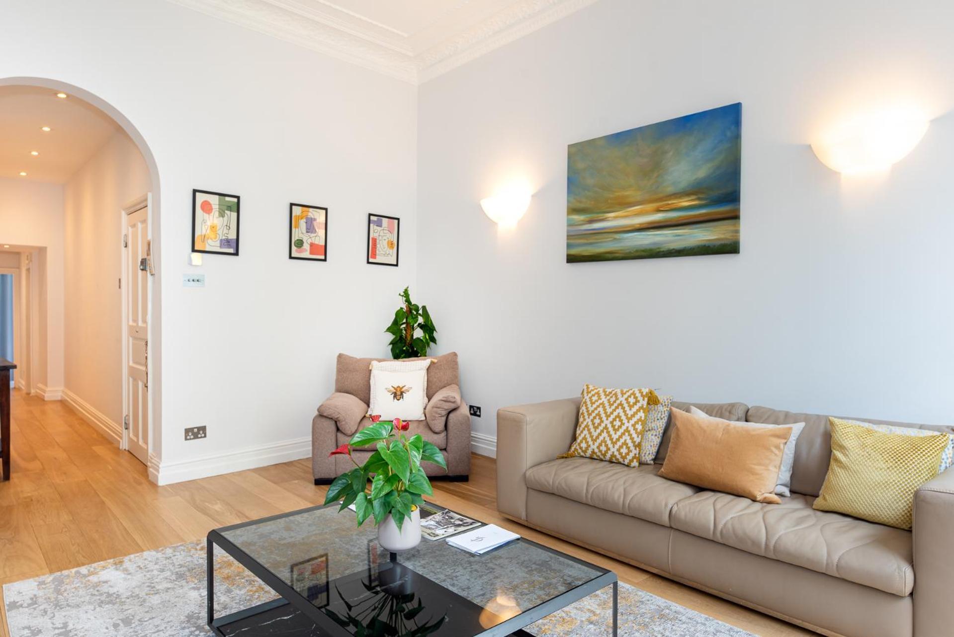 2-Bedroom Victorian Apartment In Kensington Londra Exterior foto