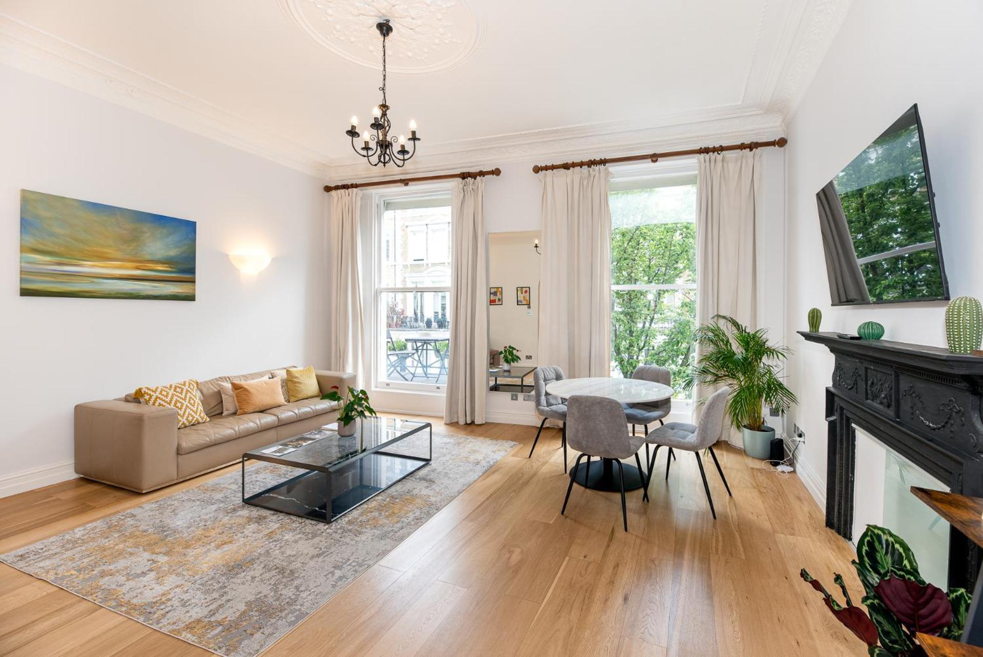 2-Bedroom Victorian Apartment In Kensington Londra Exterior foto