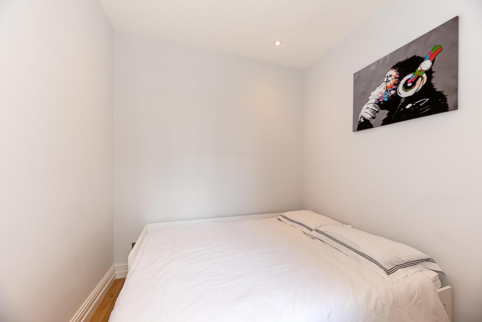 2-Bedroom Victorian Apartment In Kensington Londra Exterior foto
